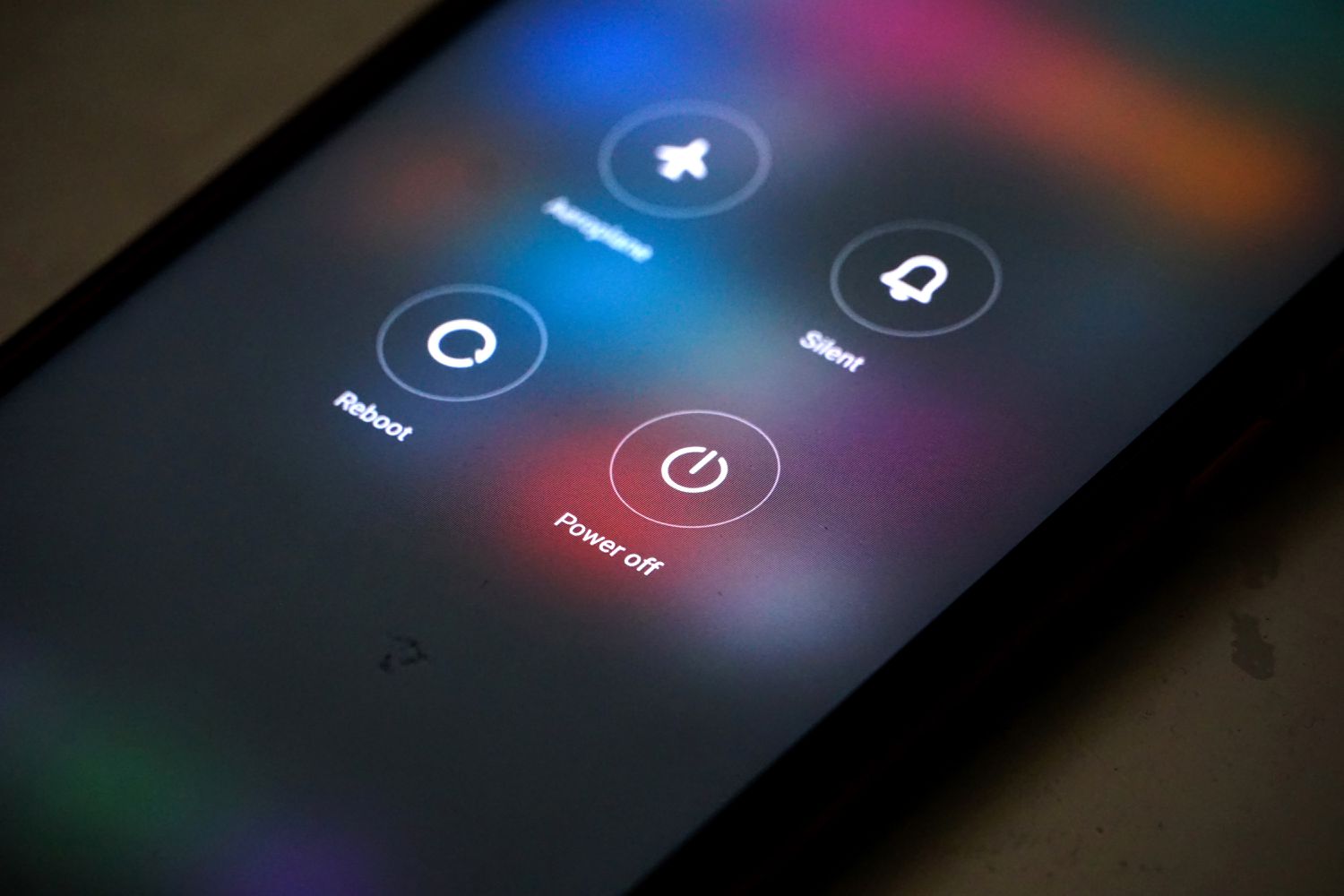 reboot adalah solusi jika hp lemot